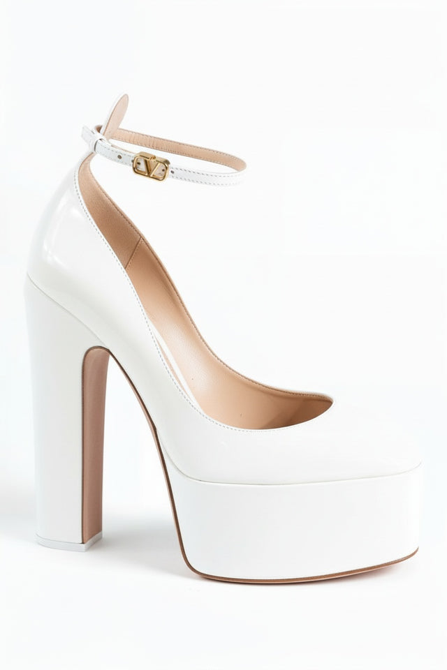 Valentino Garavani Plateauschuhe aus Lackleder