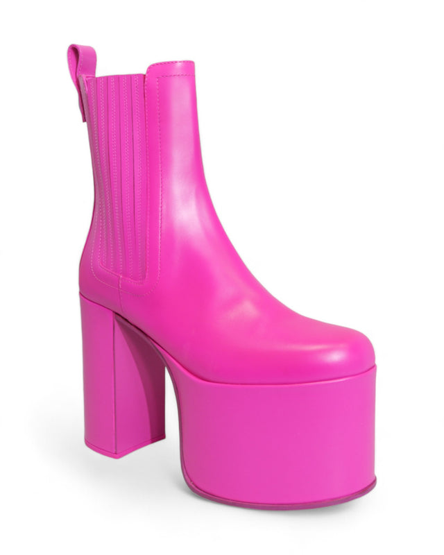 Valentino Garavani Platform Chelsea Boots