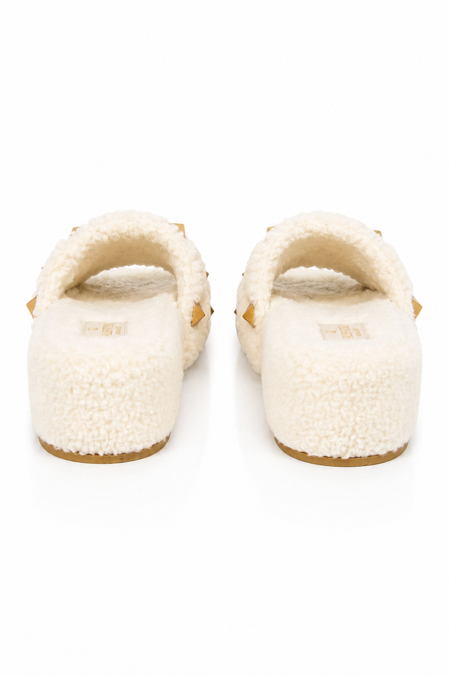 Valentino Garavani Roman Stud Shearling Slide Sandals in Ivory