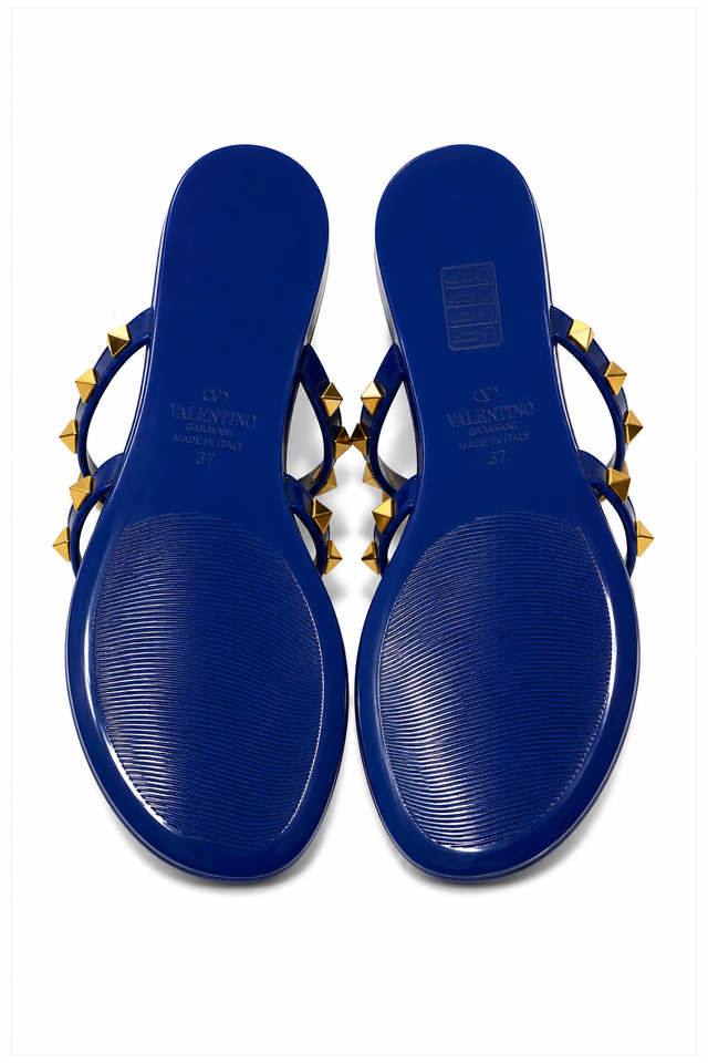 Valentino Garavani Rockstud Jelly Thong Sandals with Printed Footbed