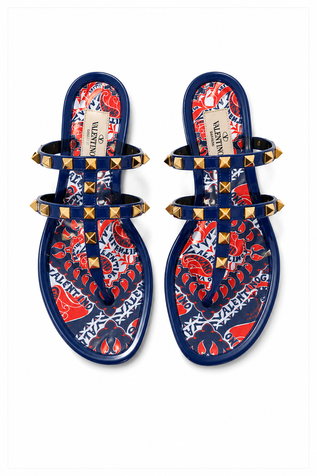 Valentino Garavani Rockstud Jelly Thong Sandals with Printed Footbed