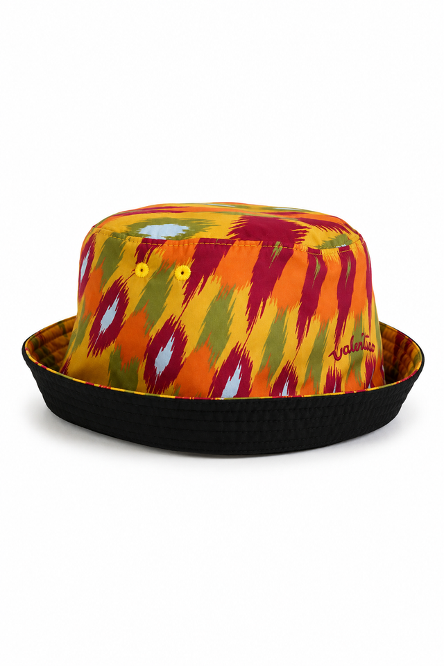 Valentino Garavani Reversible Ikat Print Bucket Hat – Multicolor/Black