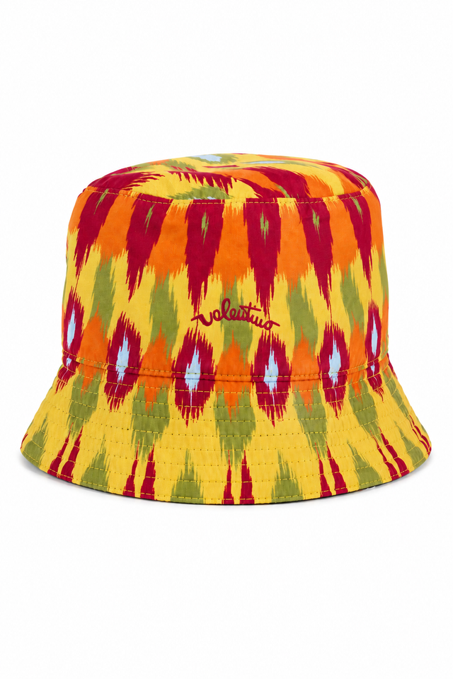 Valentino Garavani Reversible Ikat Print Bucket Hat – Multicolor/Black
