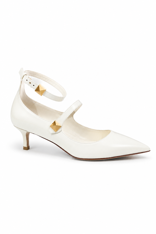 Valentino Garavani Rockstud Leather Mary Jane Pumps in Ivory