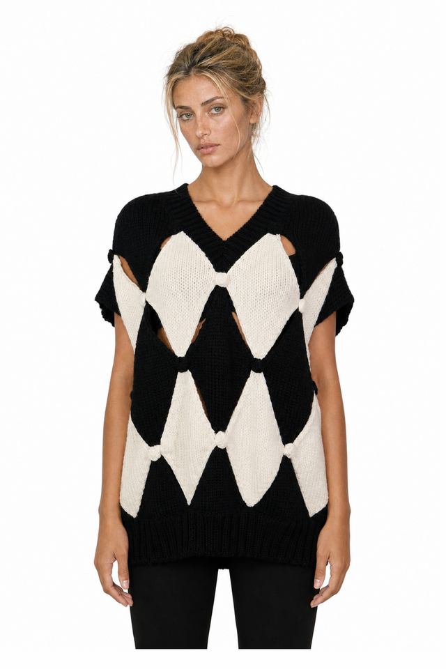 Valentino Cut-Out Diamond Argyle Wool-Blend Sweater Vest in Black & Cream
