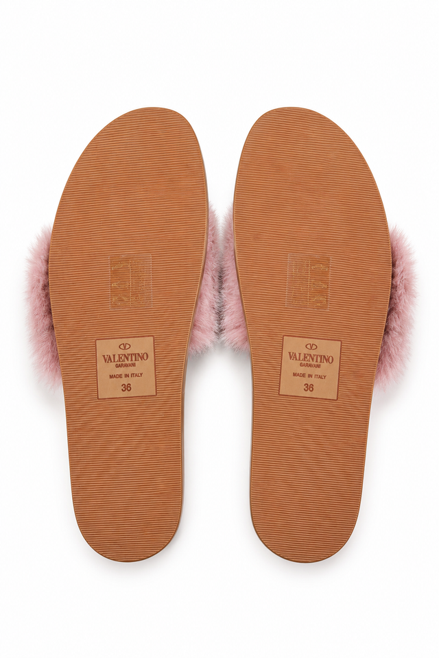 Valentino Garavani Rockstud Fur Slide Sandals in Blush