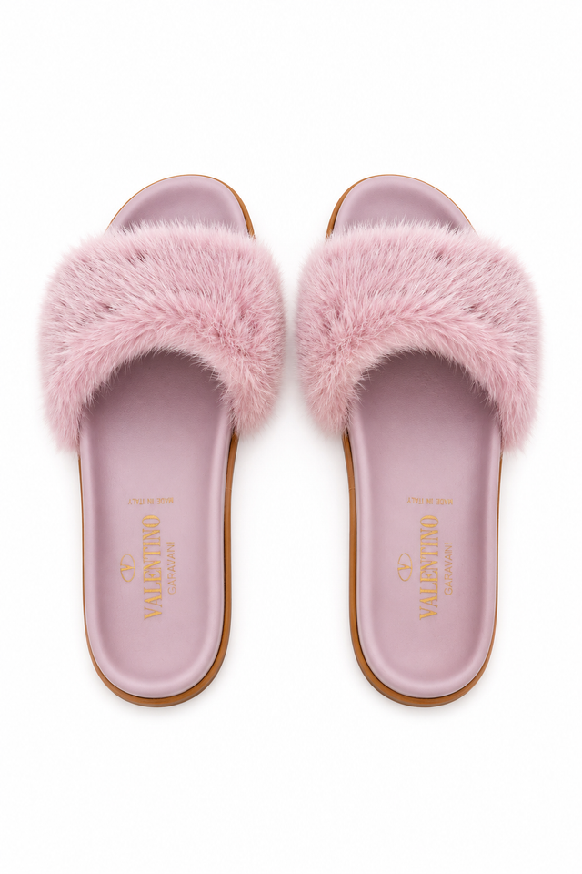 Valentino Garavani Rockstud Fur Slide Sandals in Blush