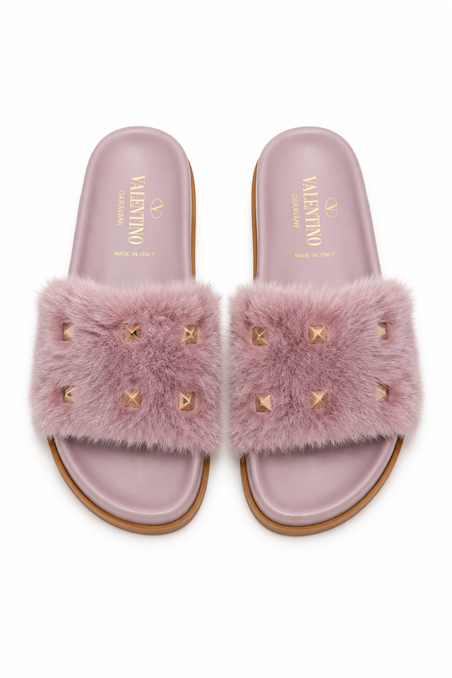 Valentino Garavani Rockstud Fur Slide Sandals in Blush