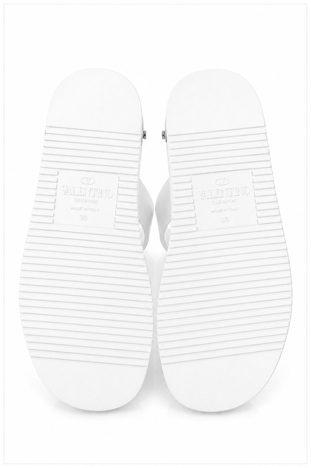 Valentino Garavani Feather-Detail Flat Sandals – Black & White