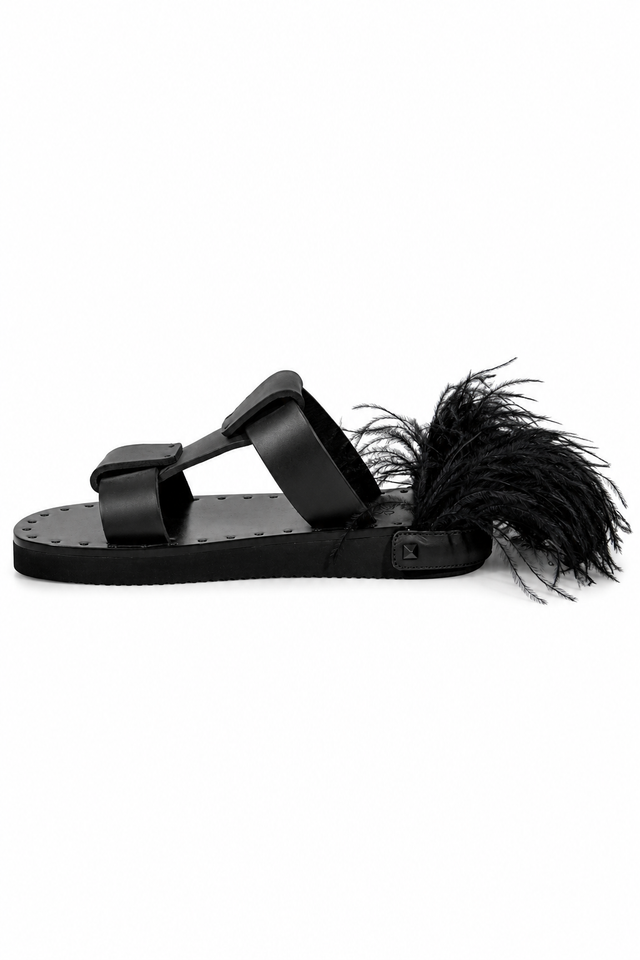 Valentino Garavani Feather-Detail Flat Sandals – Black & White