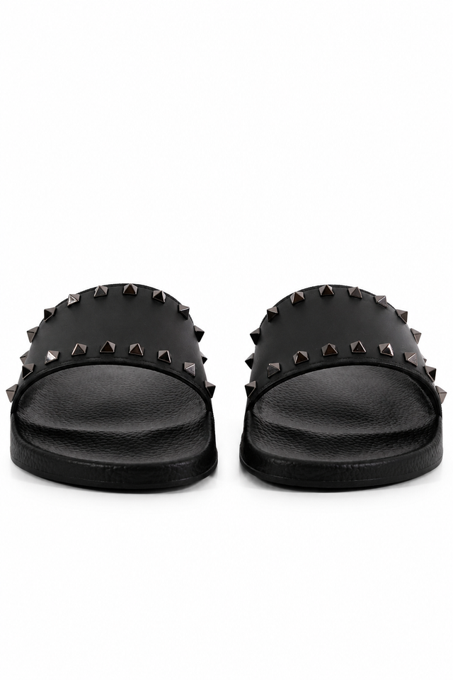 Valentino Garavani Rockstud Rubber Slide Sandals in Black