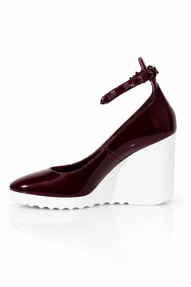 Valentino Garavani Rockstud Patent Wedge Pumps