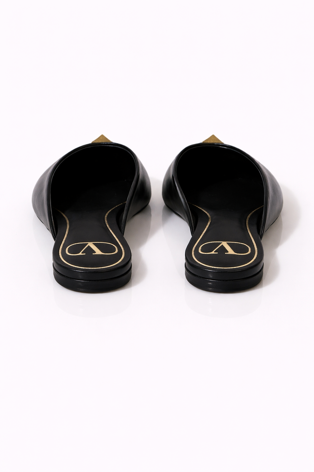 Valentino Garavani Rockstud Leather Pointed-Toe Mule – Black