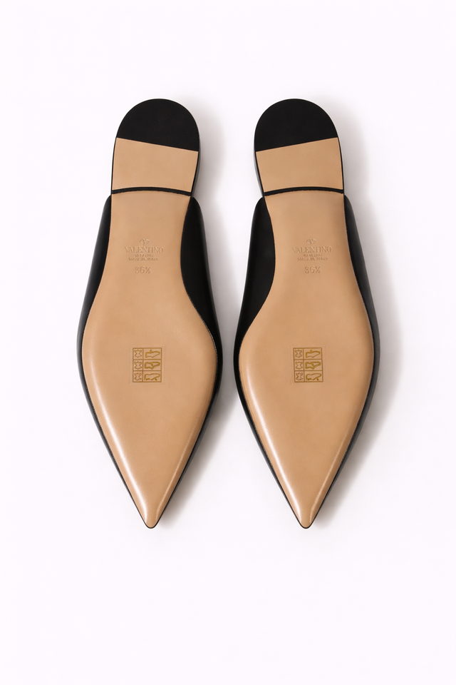 Valentino Garavani Rockstud Leather Pointed-Toe Mule – Black