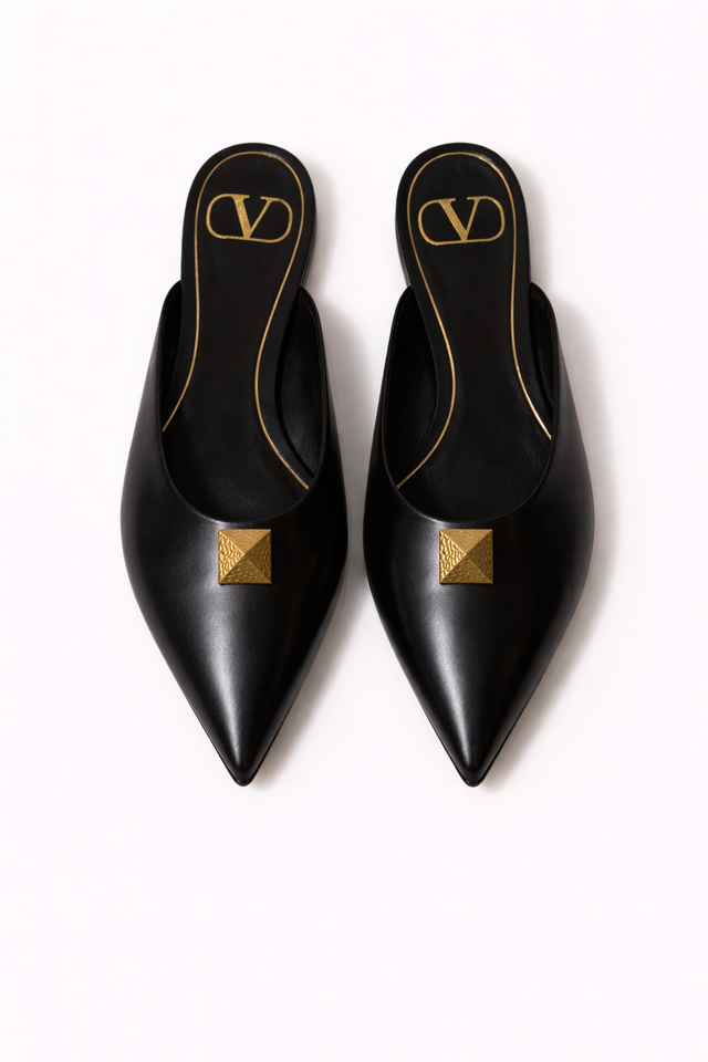 Valentino Garavani Rockstud Leather Pointed-Toe Mule – Black