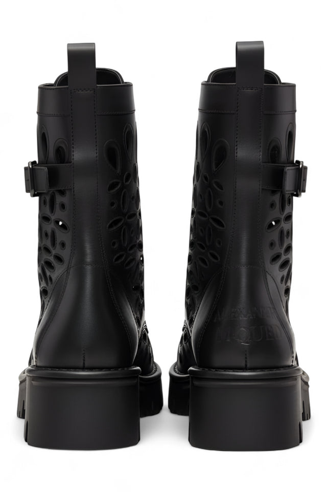 Valentino Garavani Kampfstiefel aus lasergeschnittenem Leder