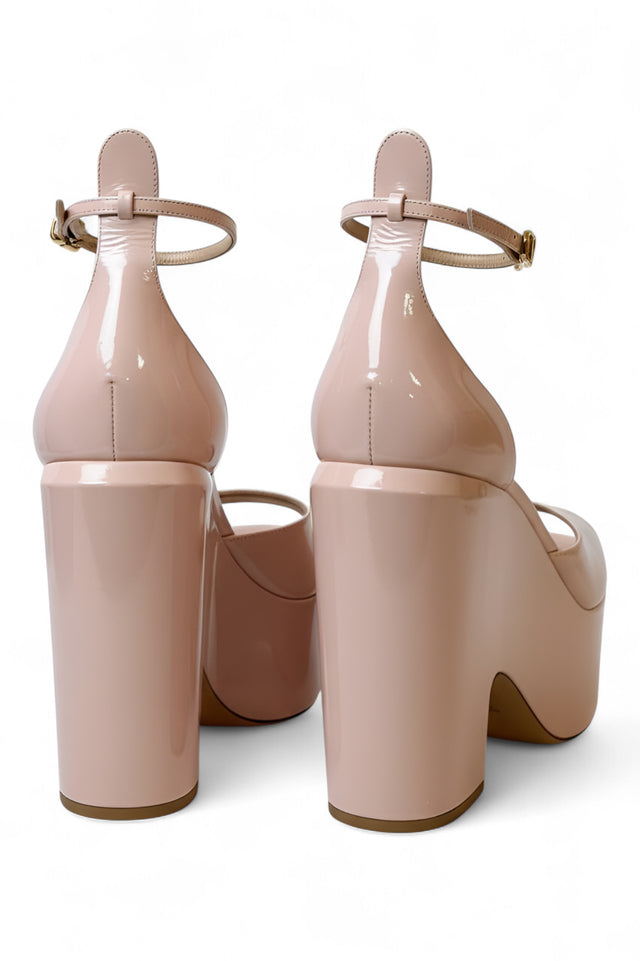 Valentino Garavani Patent Leather Platform Pumps – Blush Pink