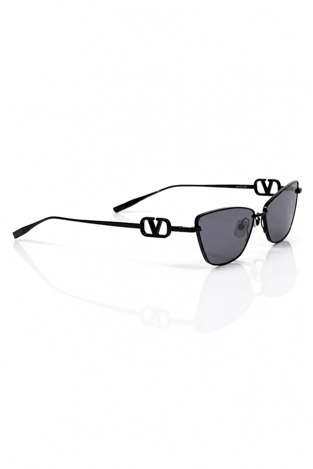 Valentino Garavani VLogo Signature Cat-Eye Sunglasses in Black