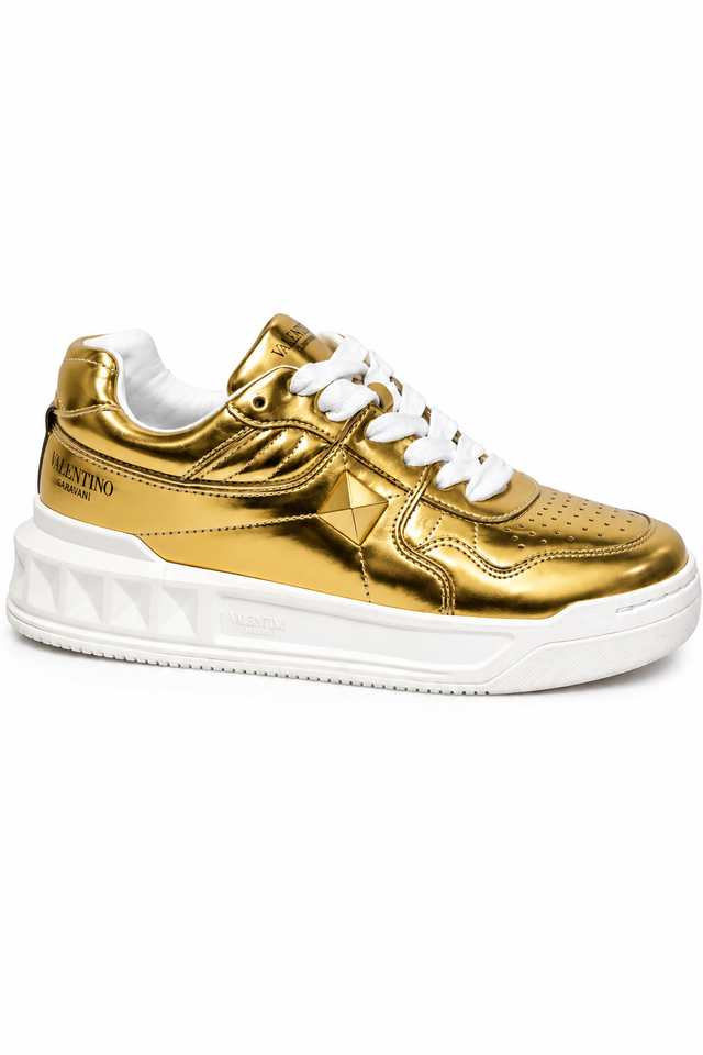 Valentino Garavani Rockstud Metallic Leather Platform Sneakers in Gold
