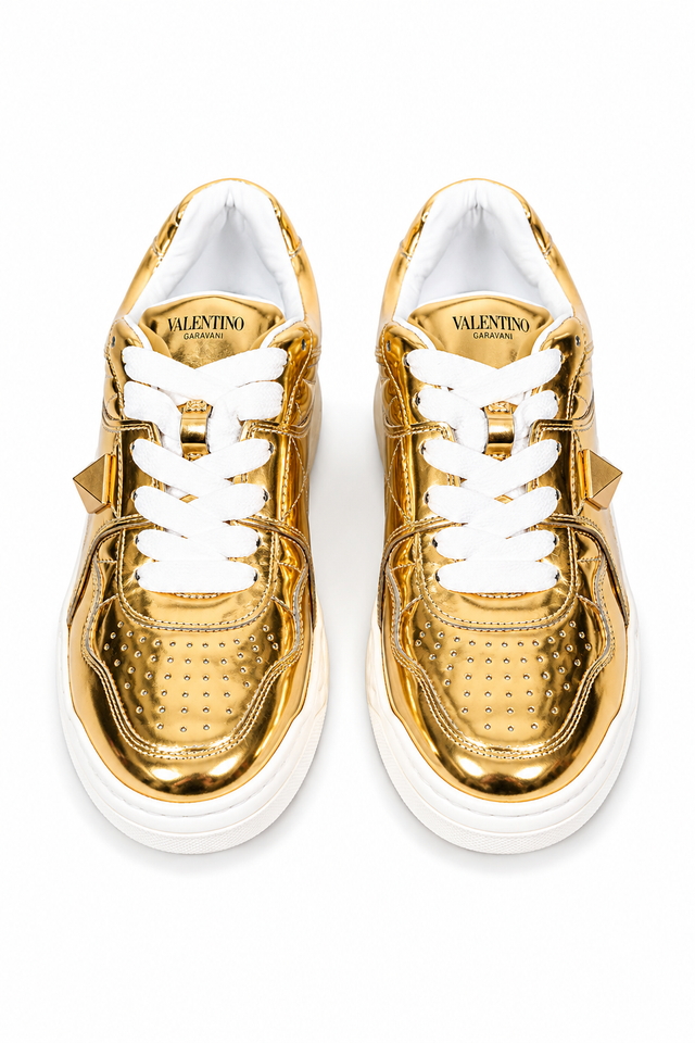 Valentino Garavani Rockstud Metallic Leather Platform Sneakers in Gold